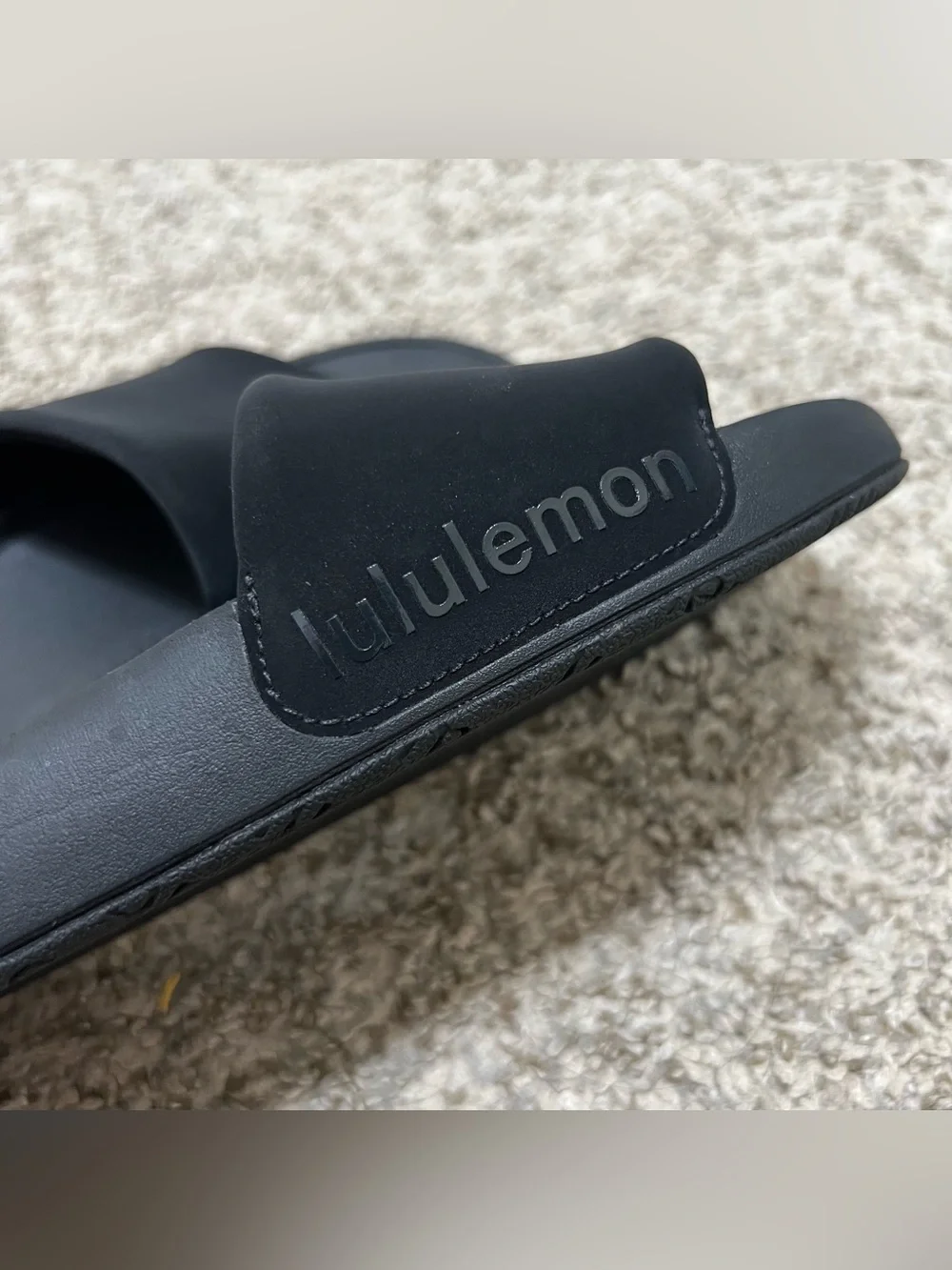 Lululemon Women’s Restfeel Slide Black Size 5